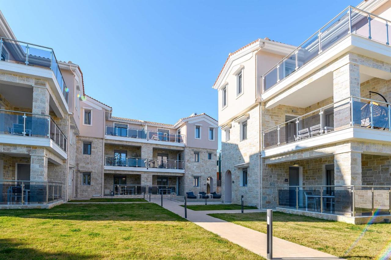 Momento Luxury Apartments Walking Distance From The Beach Никиана Экстерьер фото