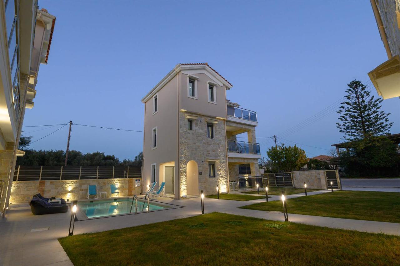 Momento Luxury Apartments Walking Distance From The Beach Никиана Экстерьер фото