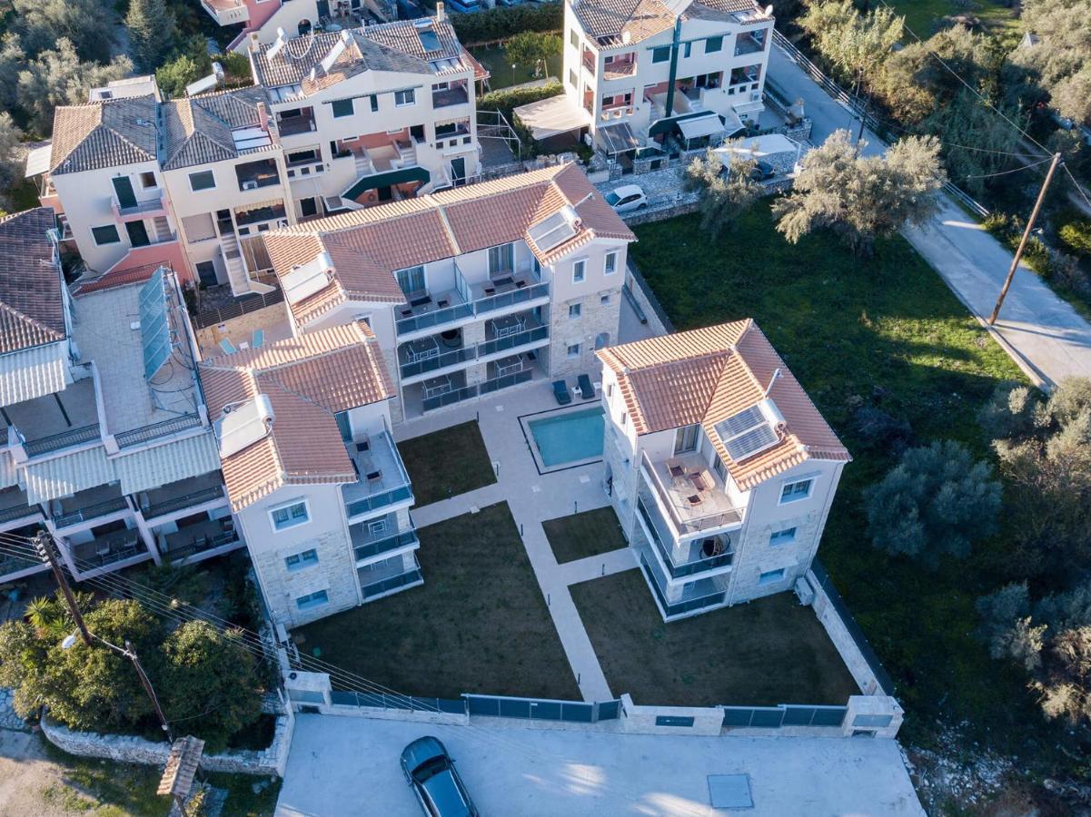 Momento Luxury Apartments Walking Distance From The Beach Никиана Экстерьер фото