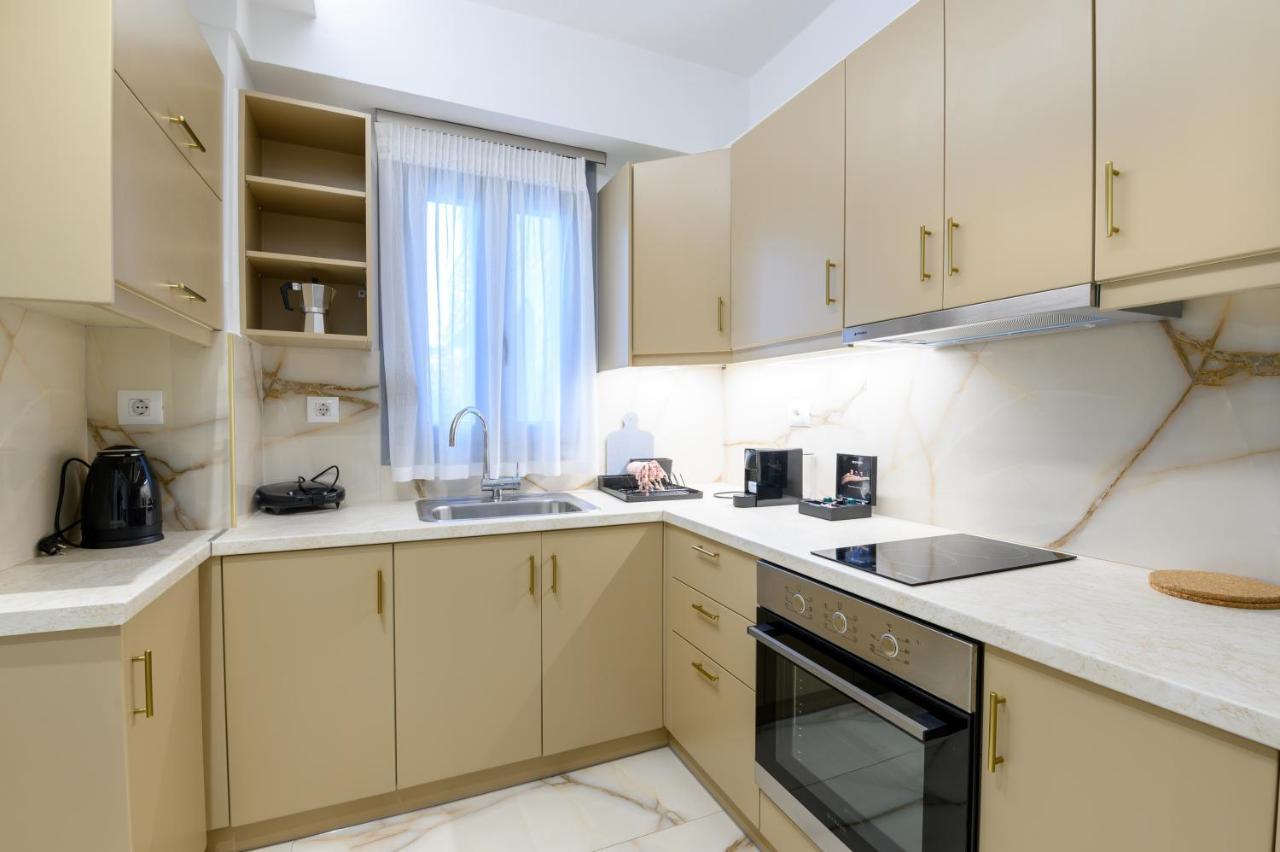 Momento Luxury Apartments Walking Distance From The Beach Никиана Экстерьер фото