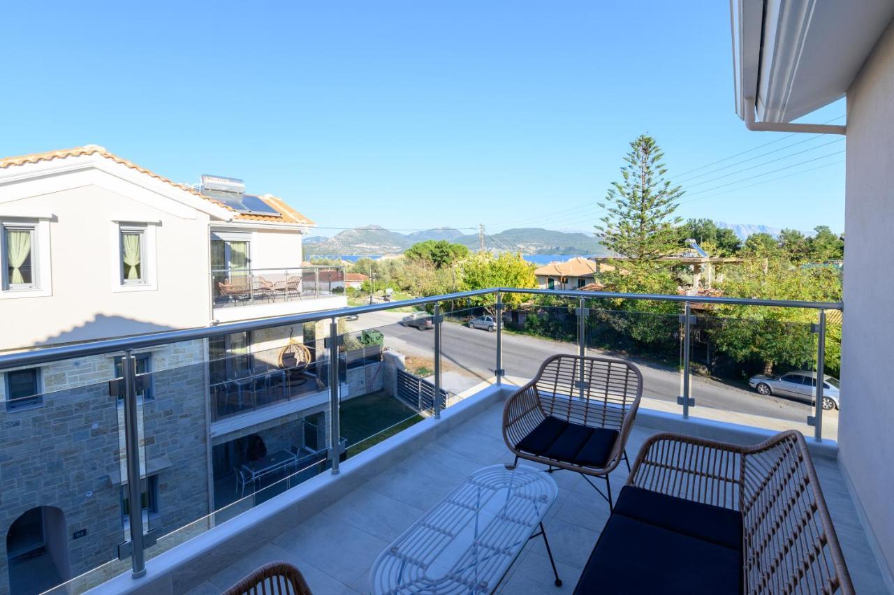 Momento Luxury Apartments Walking Distance From The Beach Никиана Экстерьер фото